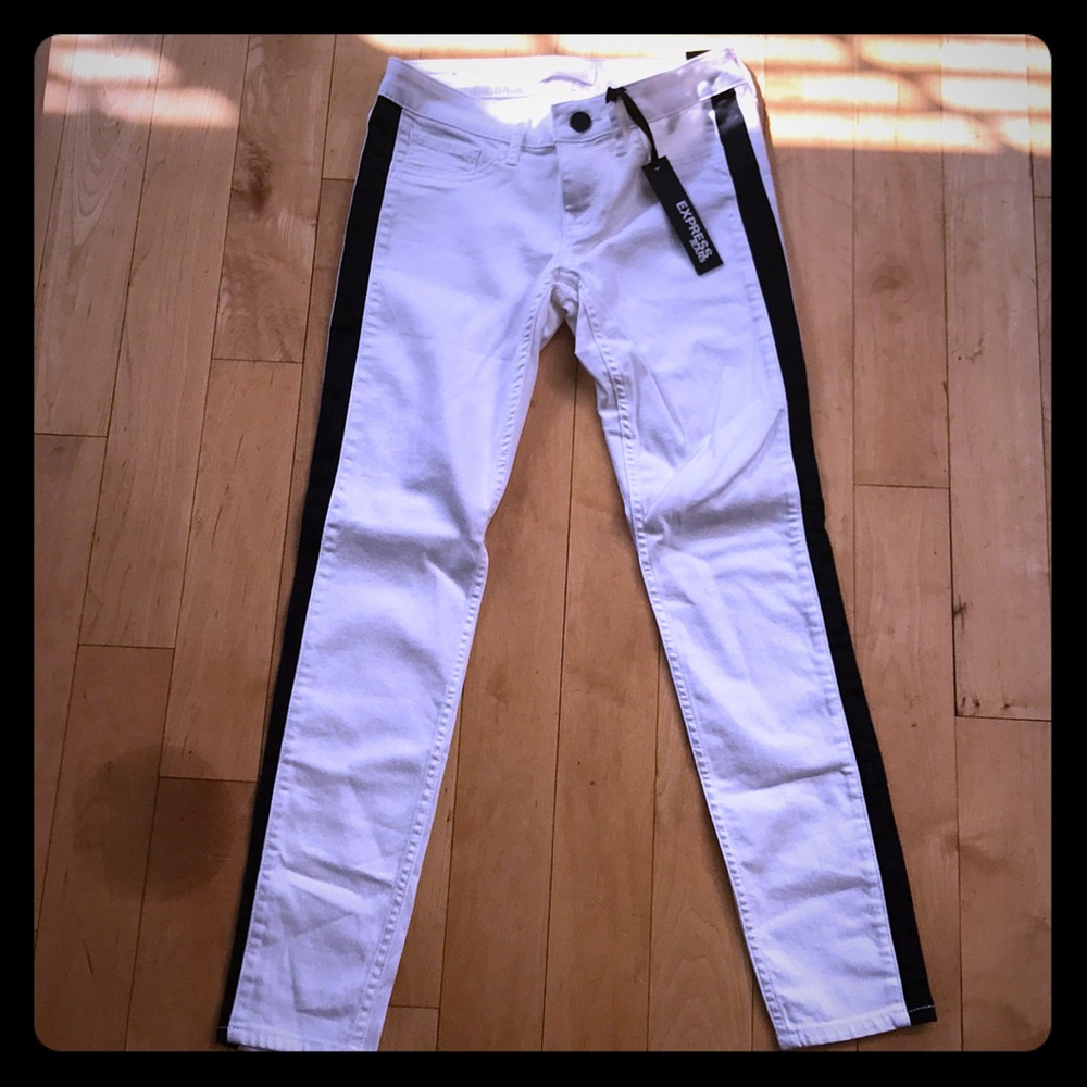 Express white skinny jeans